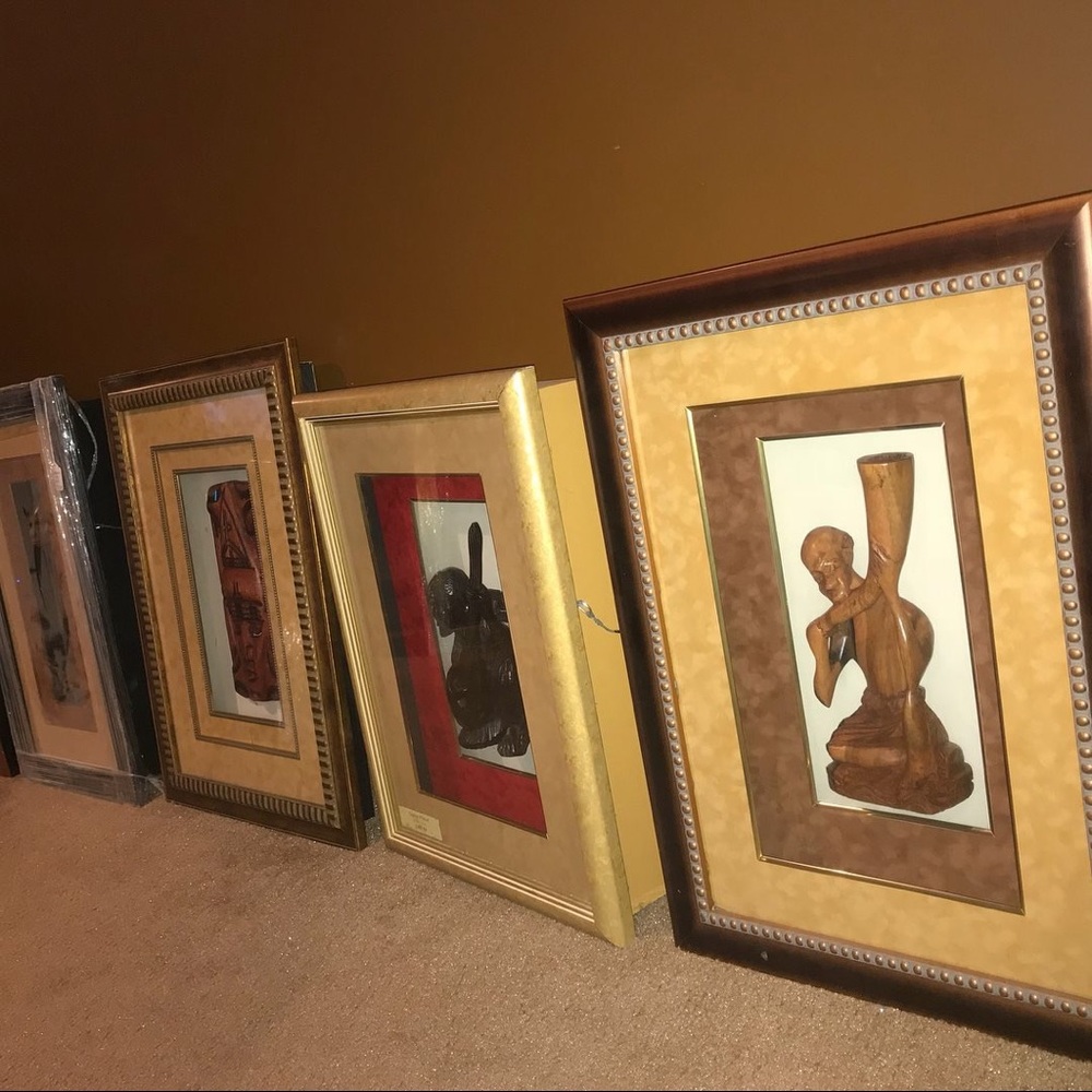 Black Arts with exclusive classic frames